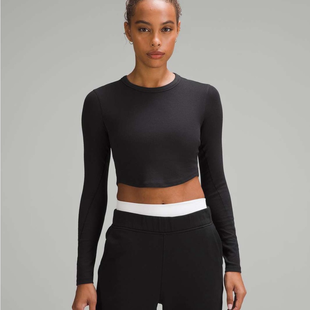 lululemon athletica Black Long-Sleeve Cropped Crew Top